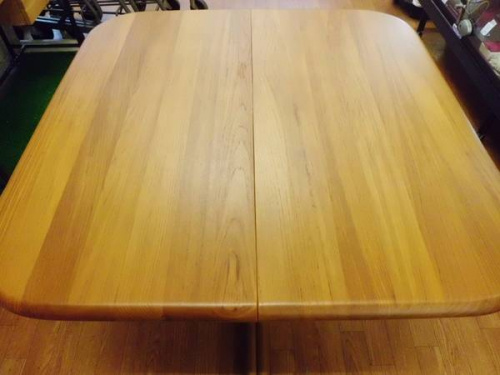 テーブルの北欧