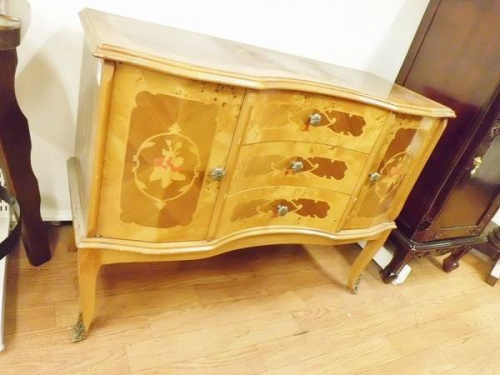 家具・インテリアのキャビネット