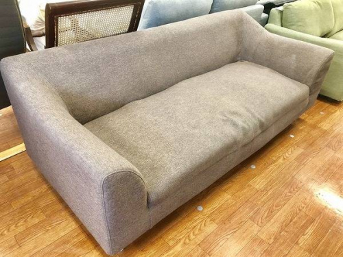 家具・インテリアの3人掛けソファー