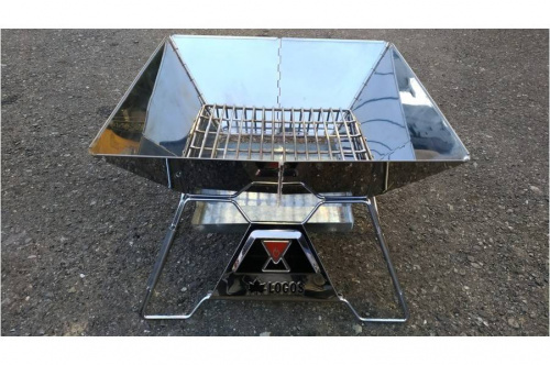 キャンプ用品のグリル