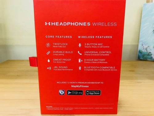 UNDER ARMOURのBluetooth