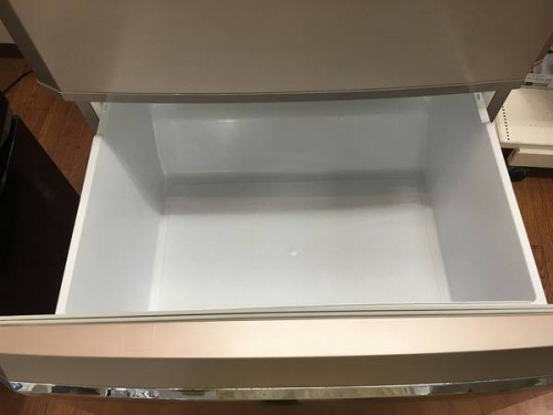 中古冷蔵庫の3ドア冷蔵庫