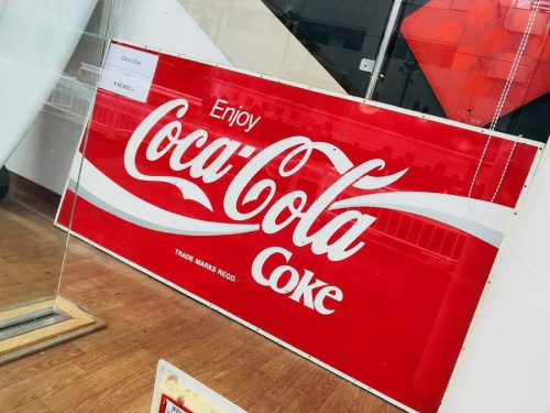 インテリアの看板