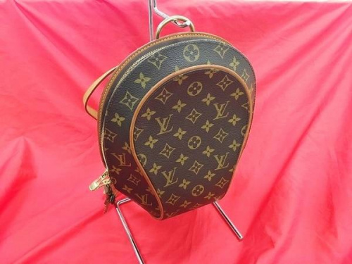 ブランド・ラグジュアリーのリュック