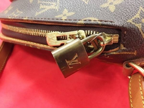 鎌倉　ブランドのLOUIS VUITTON