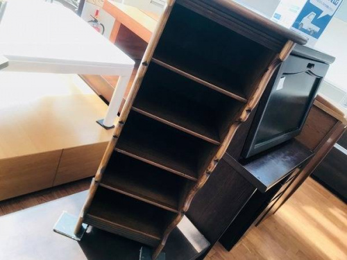 家具のカリモク