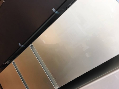 キッチン家電の3ドア冷蔵庫