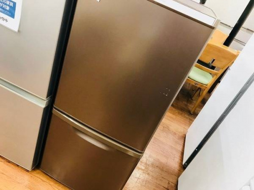 キッチン家電の2ドア冷蔵庫