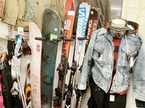 スポーツ用品のスノーボード