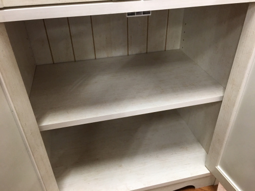 鎌倉　家具の食器棚