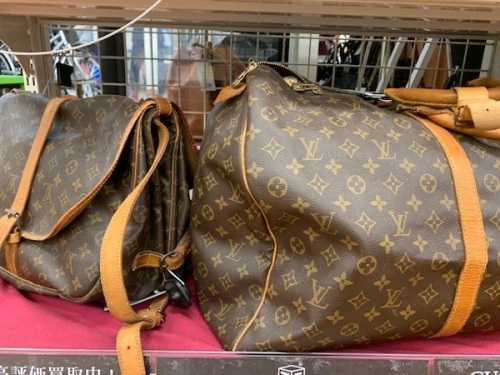 鎌倉　ブランドのLOUIS VUITTON