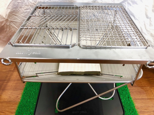 アウトドア用品の焚火台