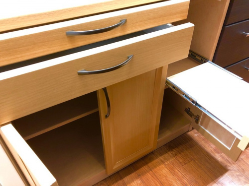 中古　家具の大船家具