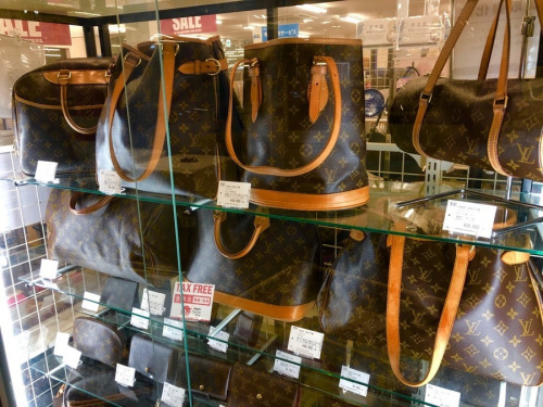 鎌倉　ブランドのLOUIS VUITTON