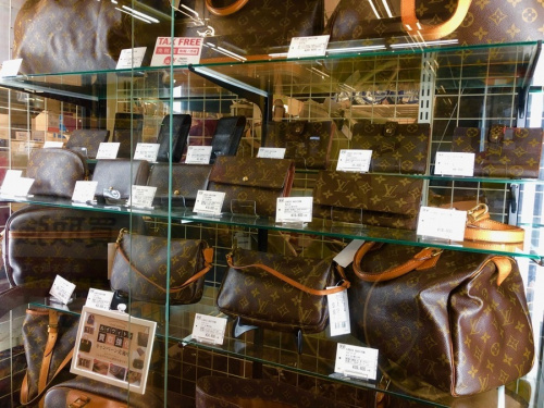 鎌倉　ブランドのLOUIS VUITTON