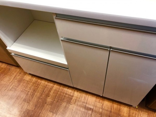 中古家具の土井インテリア工業