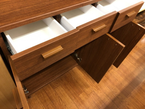 中古家具のユーアイ