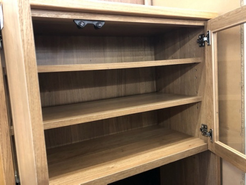 中古家具のレンジボード