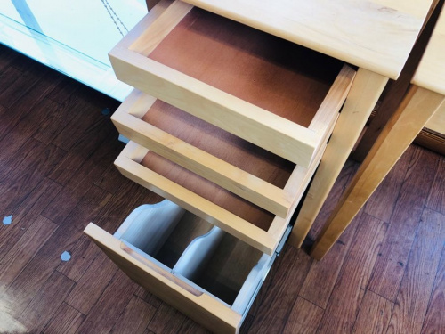 鎌倉　家具のデスク