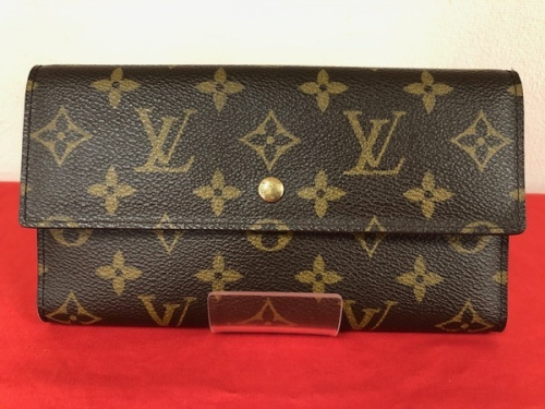 長財布のLOUIS VUITTON ルイ・ヴィトン