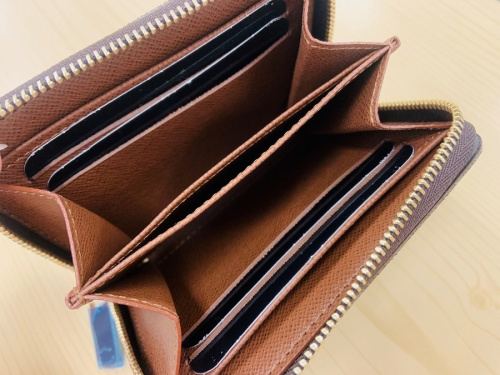 ジッピー・コインパースのLOUIS VUITTON ルイ・ヴィトン