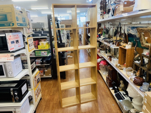 家具のスタッキングシェルフ