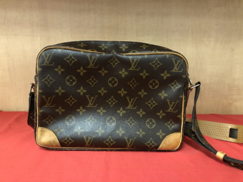 LOUIS VUITTON (ルイ・ヴィトン）のモノグラム