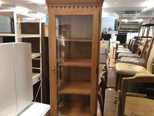 万能収納のキャビネット