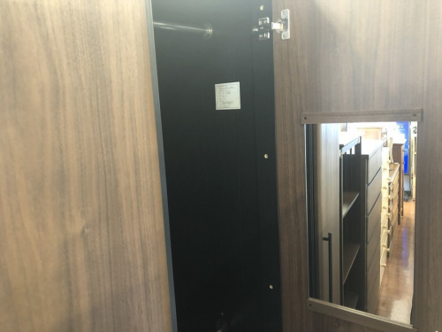 ワードローブのニトリ