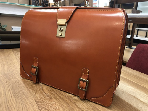 バッグ・財布のバッグ