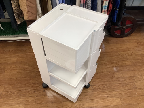 収納家具のボビーワゴン