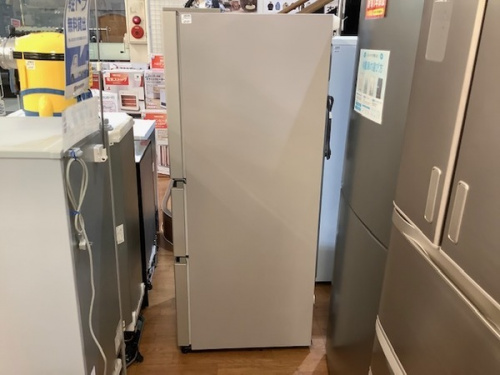 冷蔵庫の3ドア冷蔵庫