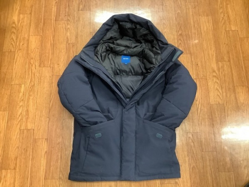 撥水ナイロンダウンジャケットのBEAMS（ビームス）