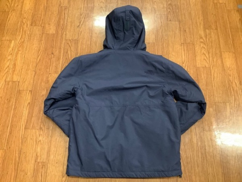 ジャケットのコンパクトノマドジャケット