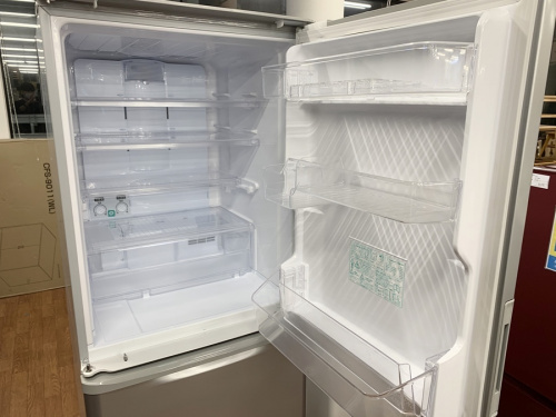 冷蔵庫の3ドア冷蔵庫