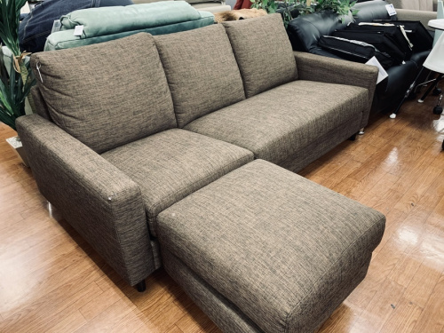 生活家具の3人掛けソファー