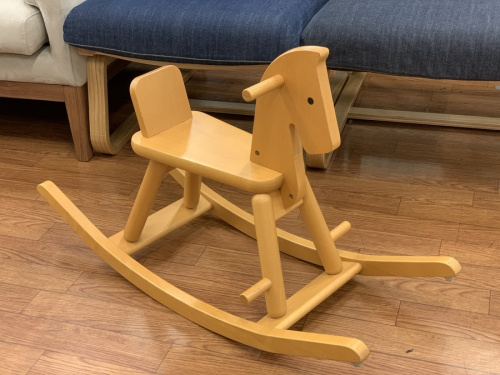 生活家具の木馬