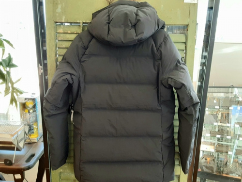 マウンテニアのDescente ALLTERRAIN　デサント オルテライン