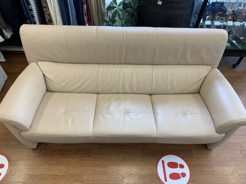 ソファの3人掛けソファー