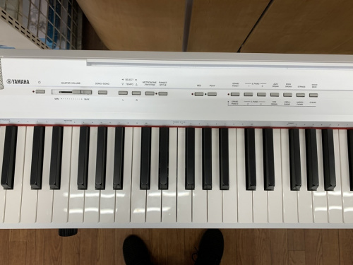 電子ピアノのYAMAHA　ヤマハ