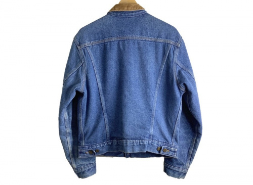 ジャケットのCarHartt カーハット