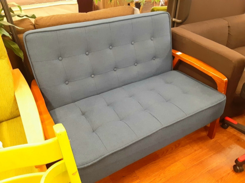 家具のソファ