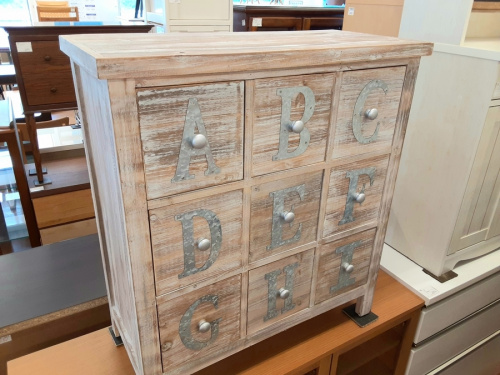 家具のチェスト