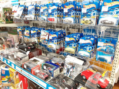 おもちゃのトミカ