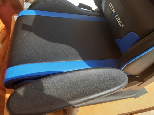 GTRACINGの中古家具