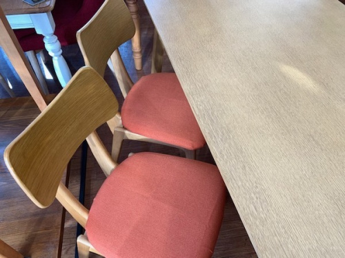 ダイニングセットのHIKARI