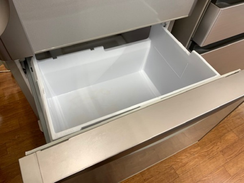 HITACHIの3ドア冷蔵庫