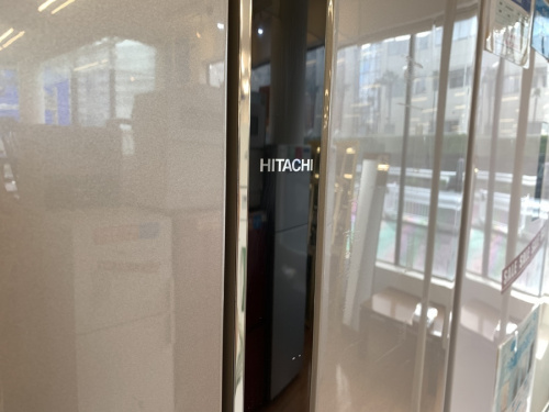 HITACHIの6ドア冷蔵庫