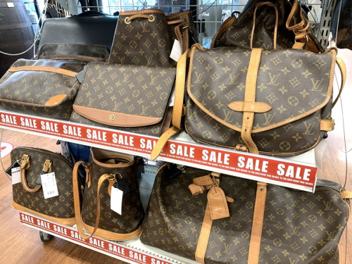 ブランド・ラグジュアリーのLOUIS VUITTON