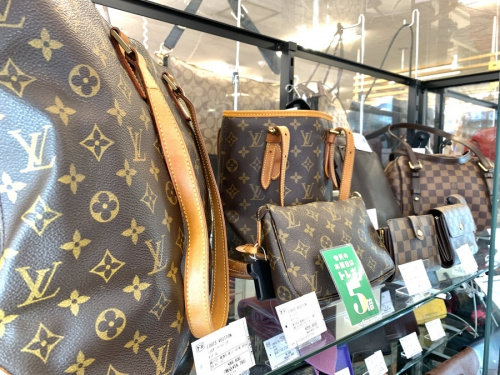 LOUIS VUITTONのモノグラム